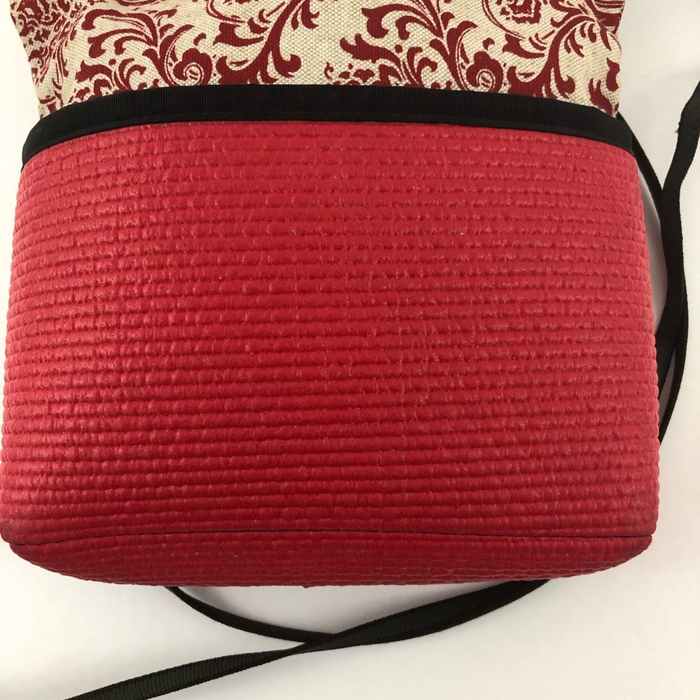 O Loves M Aspen Crossbody Bag Purse Red Womens Zip Closure - Picture 4 of 11